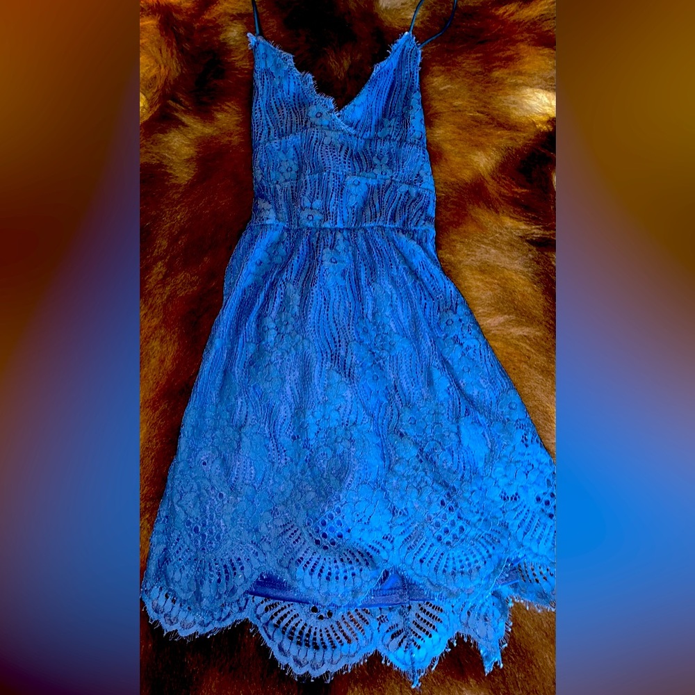 Size small formal dress - Picture 1 of 2
